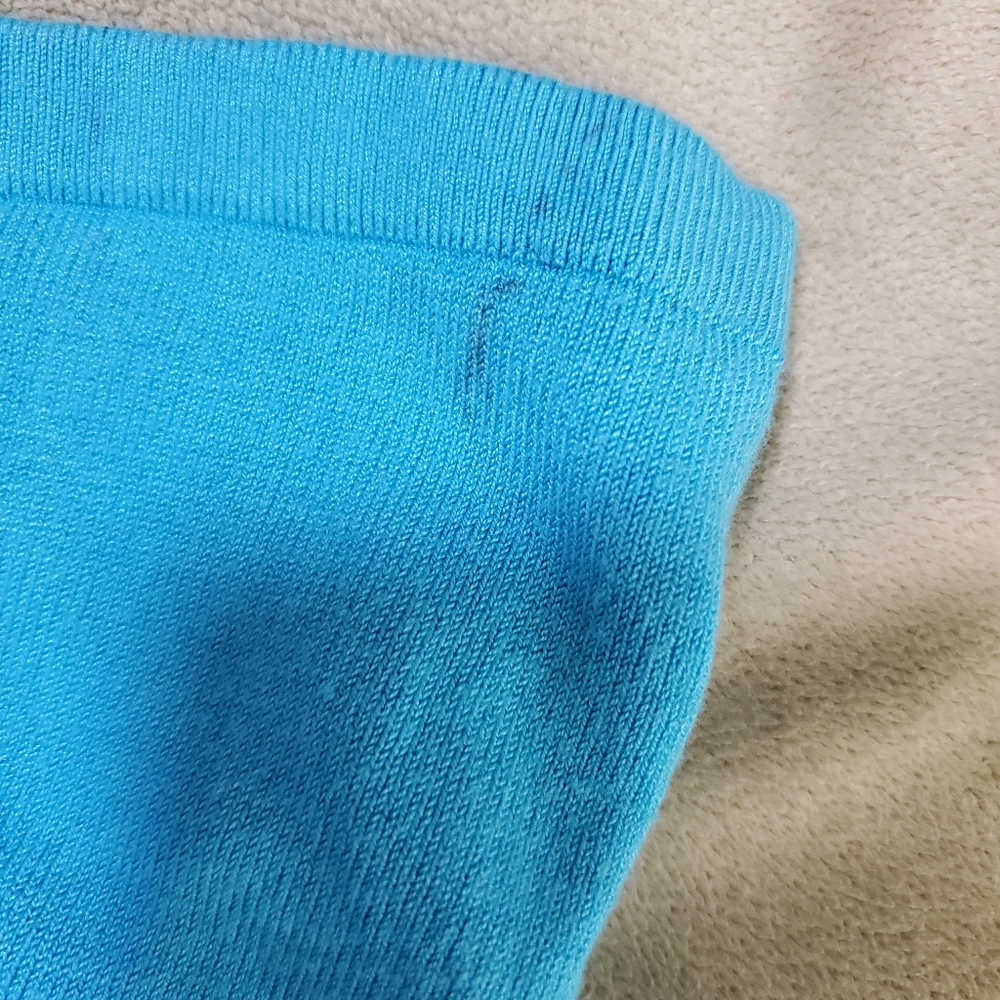 Cache Top,, Used 80% Viscose. Good Condition - image 3